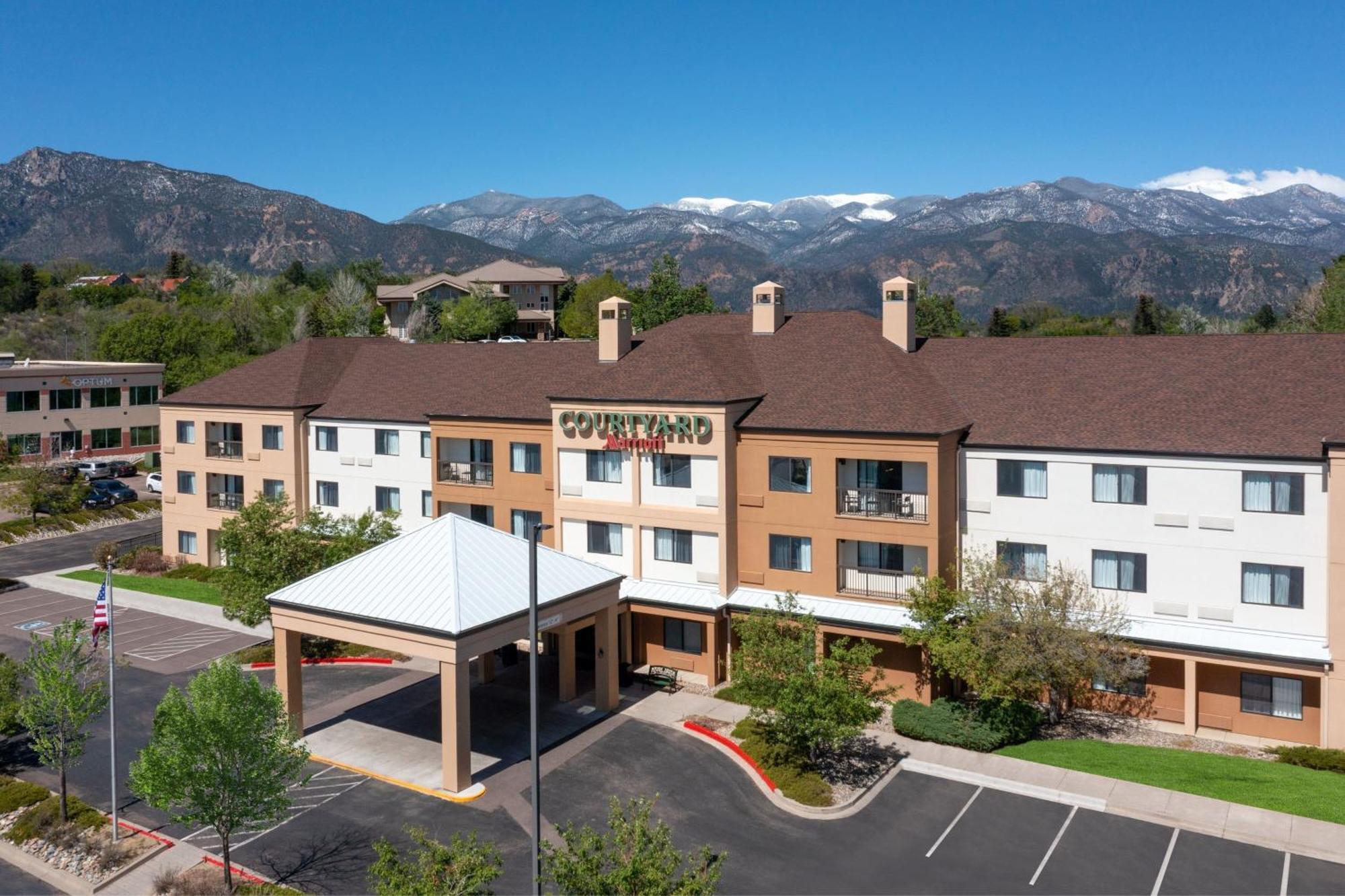 Courtyard By Marriott Colorado Springs South Hotel Exterior photo